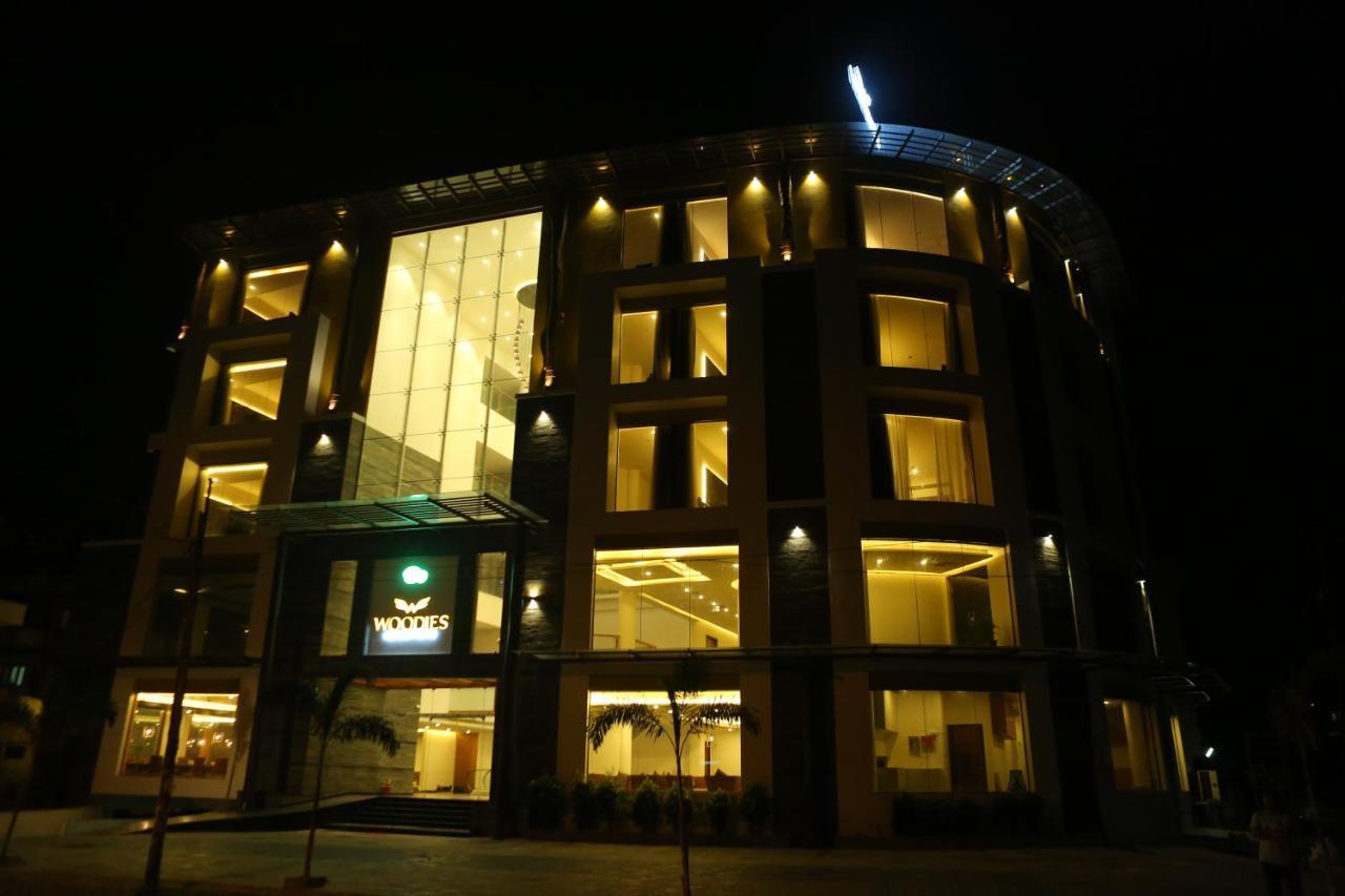 Woodies Bleisure Hotel Кожикод Екстериор снимка